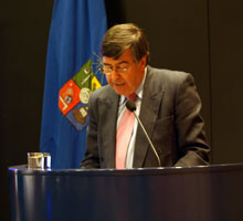 Director del IEI, Prof. Jos&eacute; Morand&eacute; Lav&iacute;n
